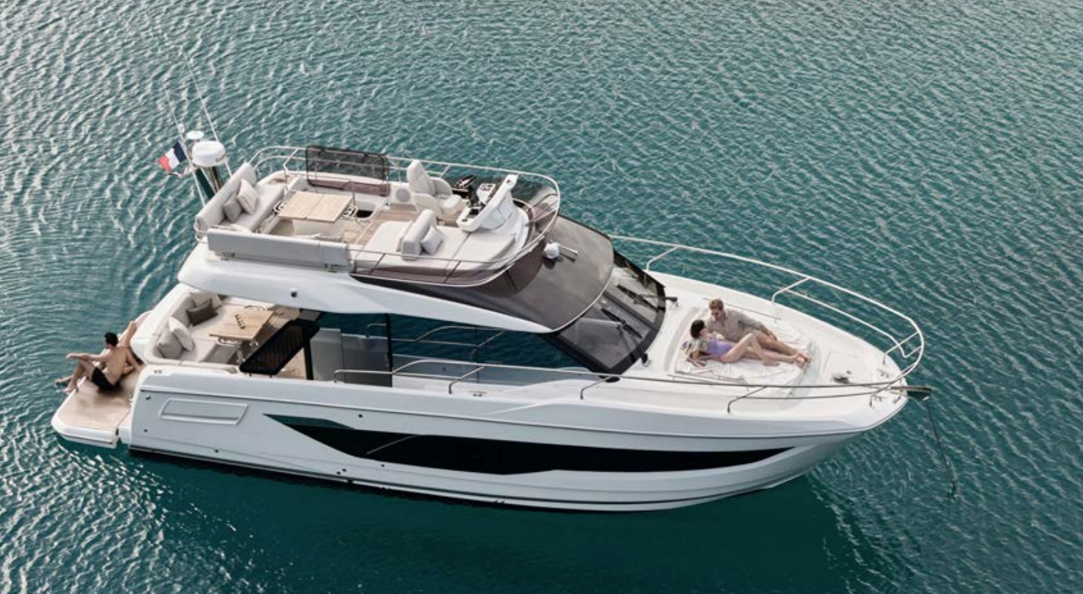 Nouveauté - Prestige F4.3, une nouvelle interprétation de la croisière à bord d’un 43 pieds
