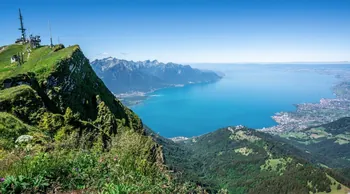 Lac Léman – Lac Vänern : deux lacs, deux mondes, deux manières de naviguer