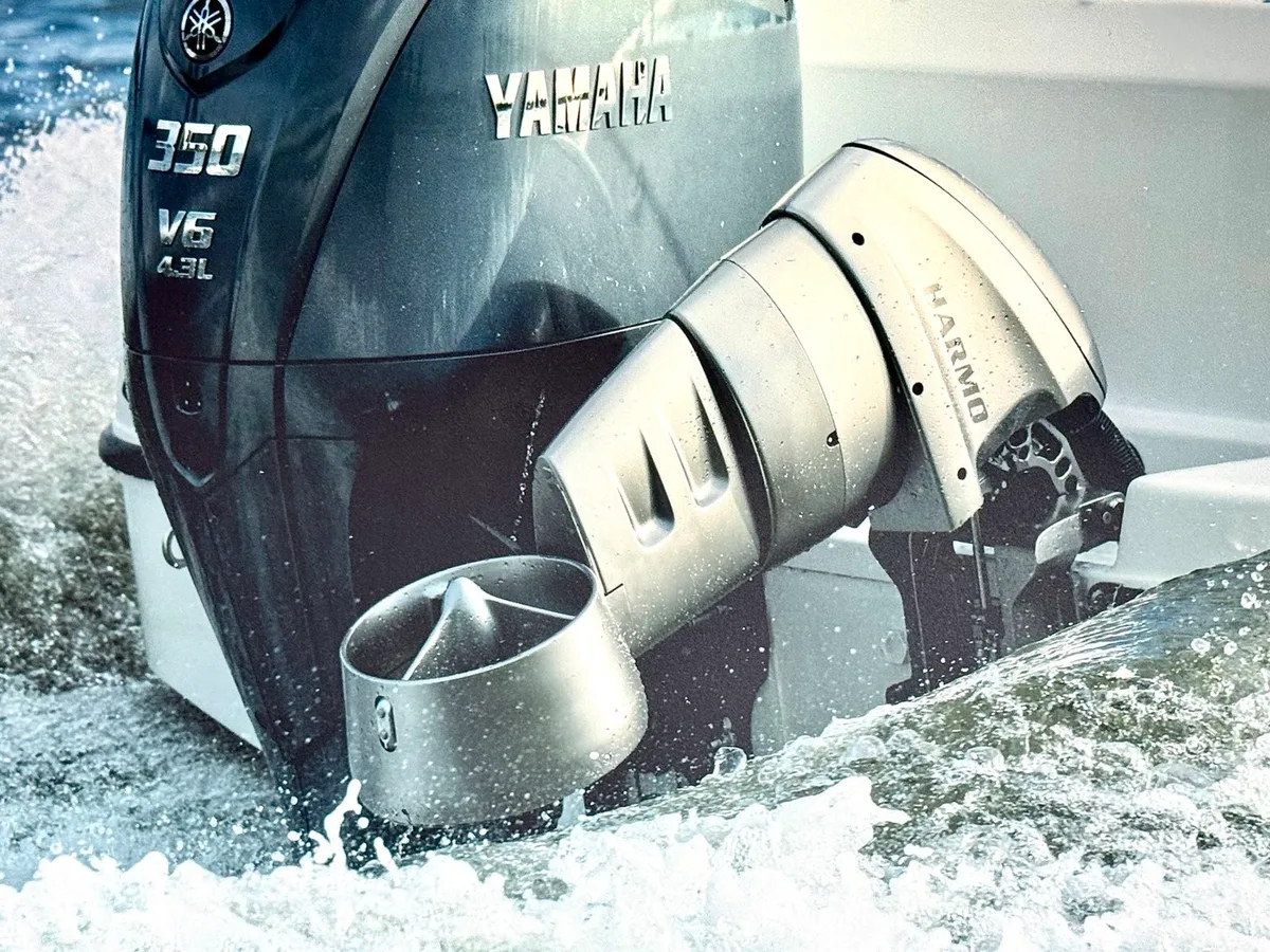 Scoop – Yamaha dévoile son premier système hybride associant hors-bord thermique à hors bord électrique