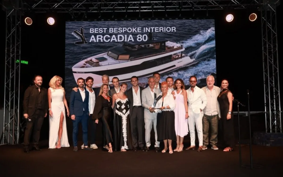 World Yachts Trophies 2026 – L’Arcadia A80 récompensé pour son design intérieur